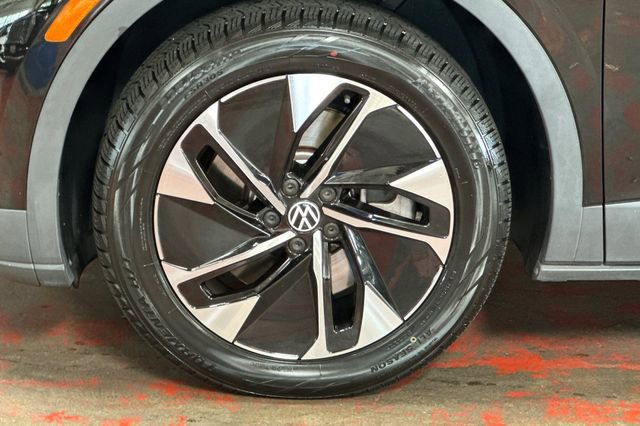 Used 2022 Volkswagen ID.4 Pro AWD/4WD image 35