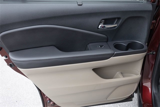 Used 2022 Honda Pilot Touring image 16