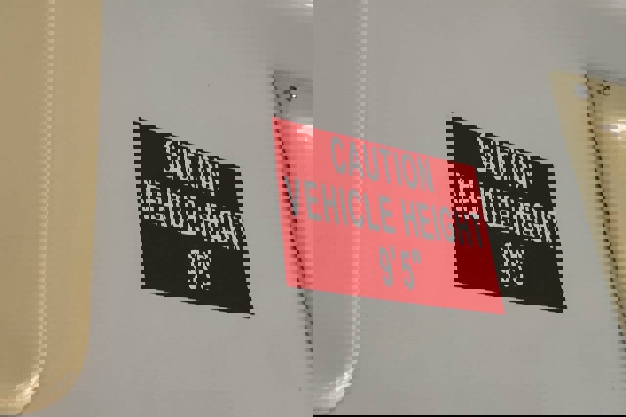 Used 2011 Ford E-350 and Econoline 350 Extended Super Duty w/ PWR Group RWD image 32