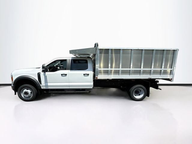 New 2026 Ford F550 4x4 Crew Cab image 3