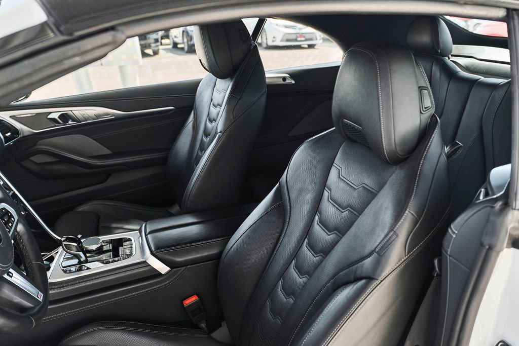 Used 2025 BMW 840i Convertible w/ Comfort Seating Package RWD image 32