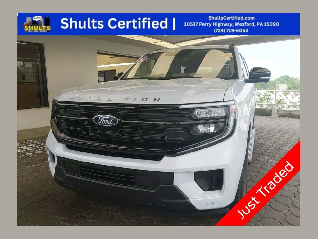 Certified 2025 Ford Expedition Active RWD image 1