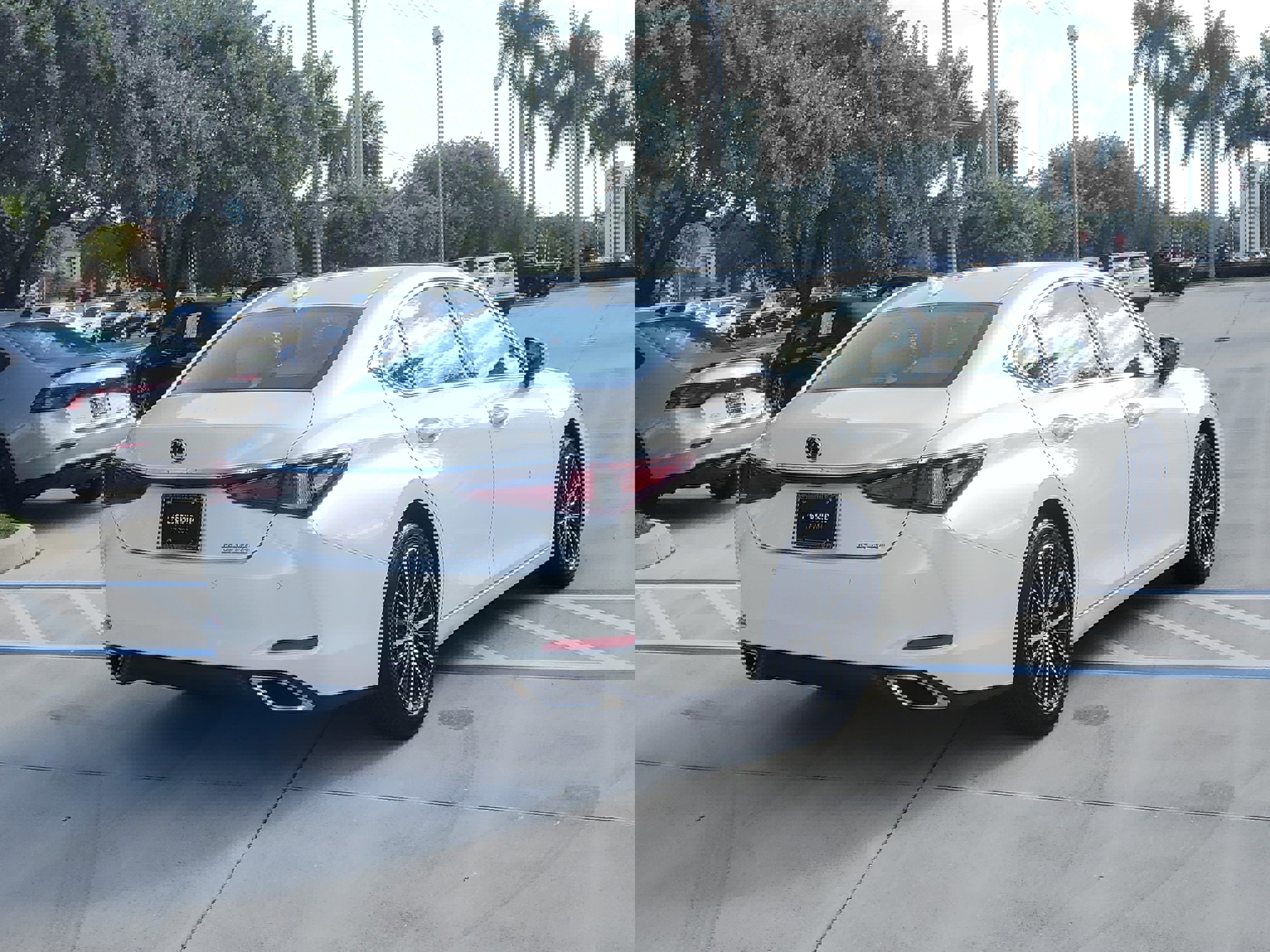 Certified 2025 Lexus ES 350 w/ Premium Package image 11