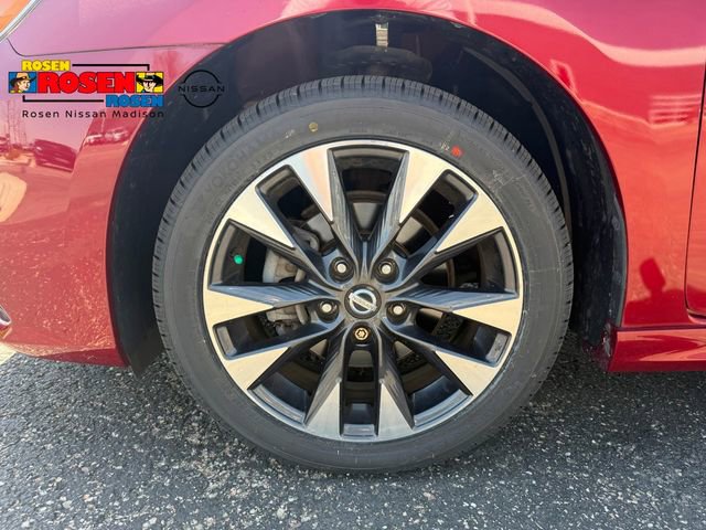 Used 2018 Nissan Sentra SR FWD image 9