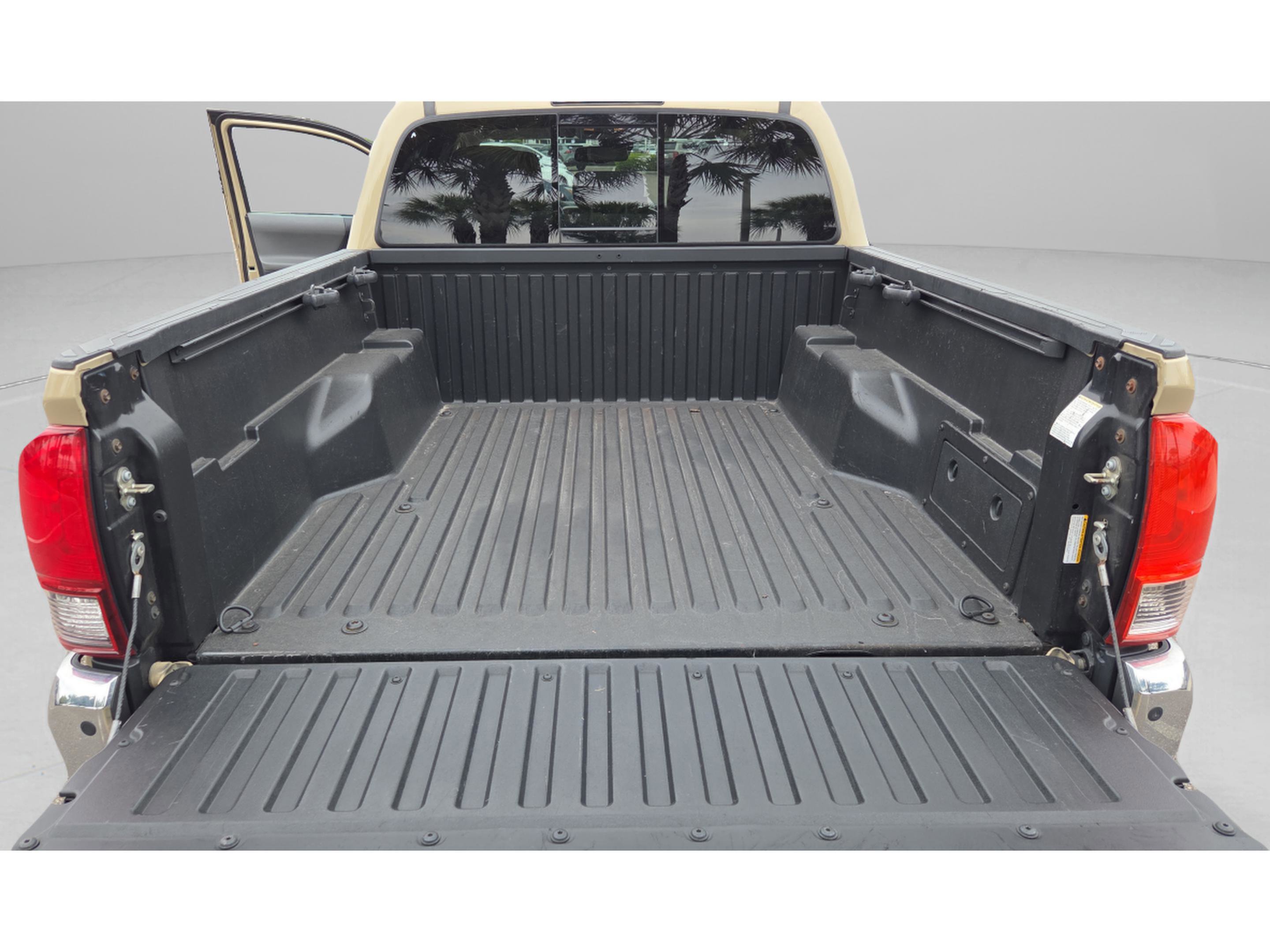 Used 2019 Toyota Tacoma SR5 image 30