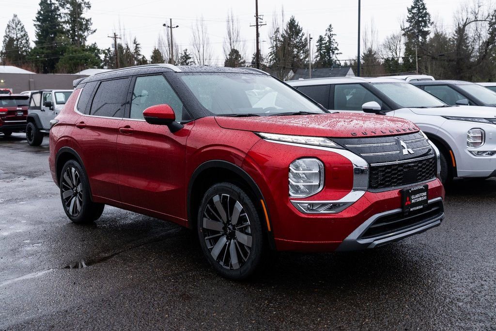 New 2026 Mitsubishi Outlander SEL image 1