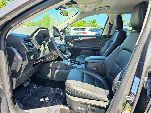 Used 2022 Ford Escape SEL w/ Technology Package AWD/4WD image 19