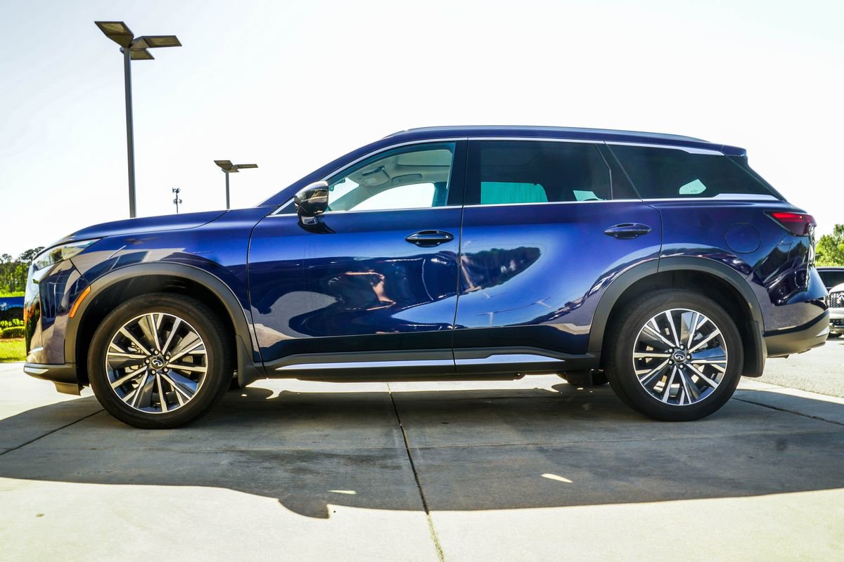 Certified 2026 INFINITI QX60 Luxe w/ Family Package FWD image 6