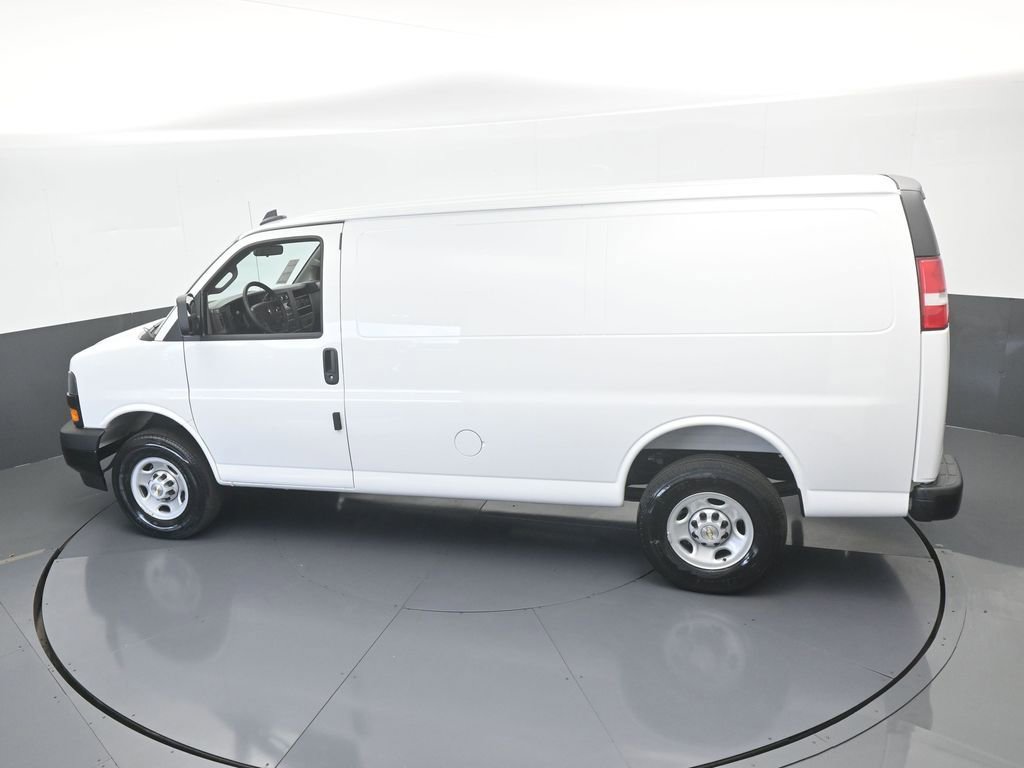 New 2025 Chevrolet Express 2500 w/ Driver Convenience Package image 31