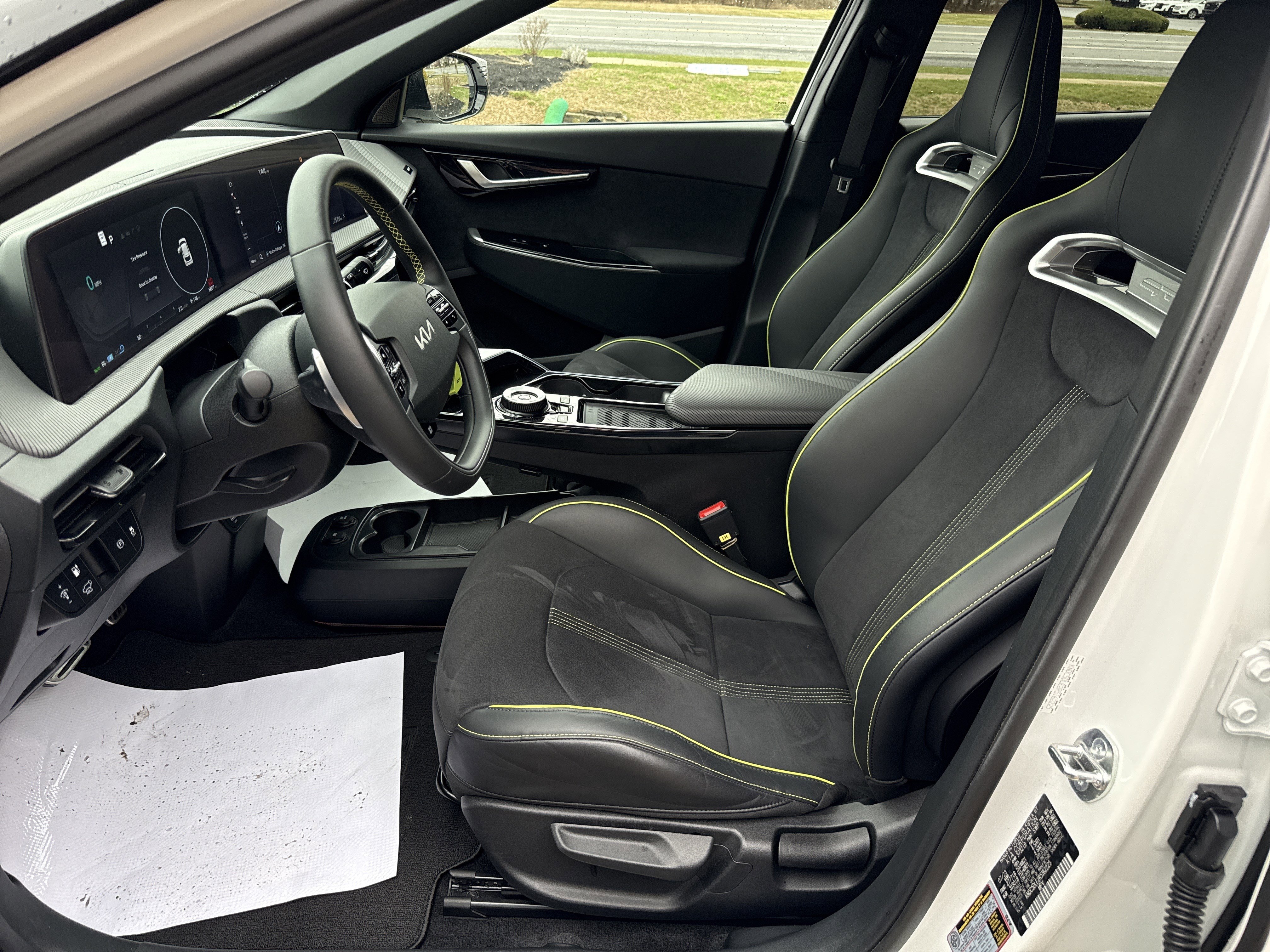 Used 2024 Kia EV6 GT image 12