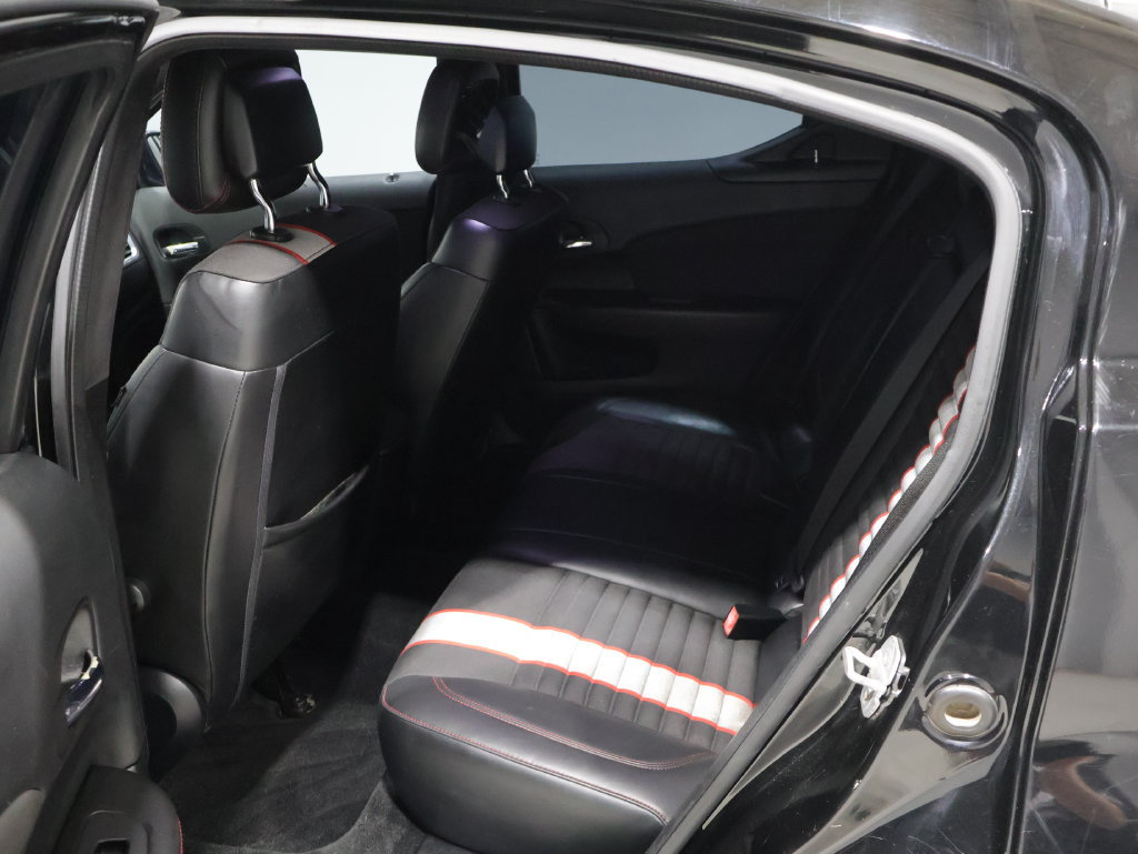 Used 2013 Dodge Avenger R/T FWD image 17