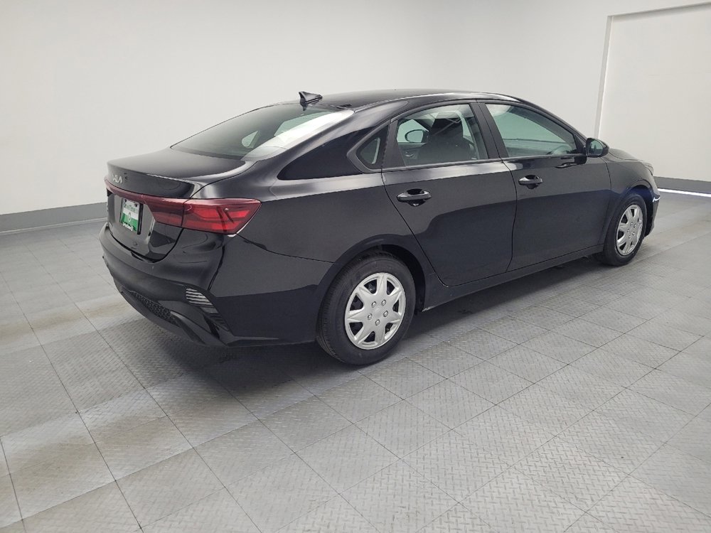 Used 2023 Kia Forte LX image 9