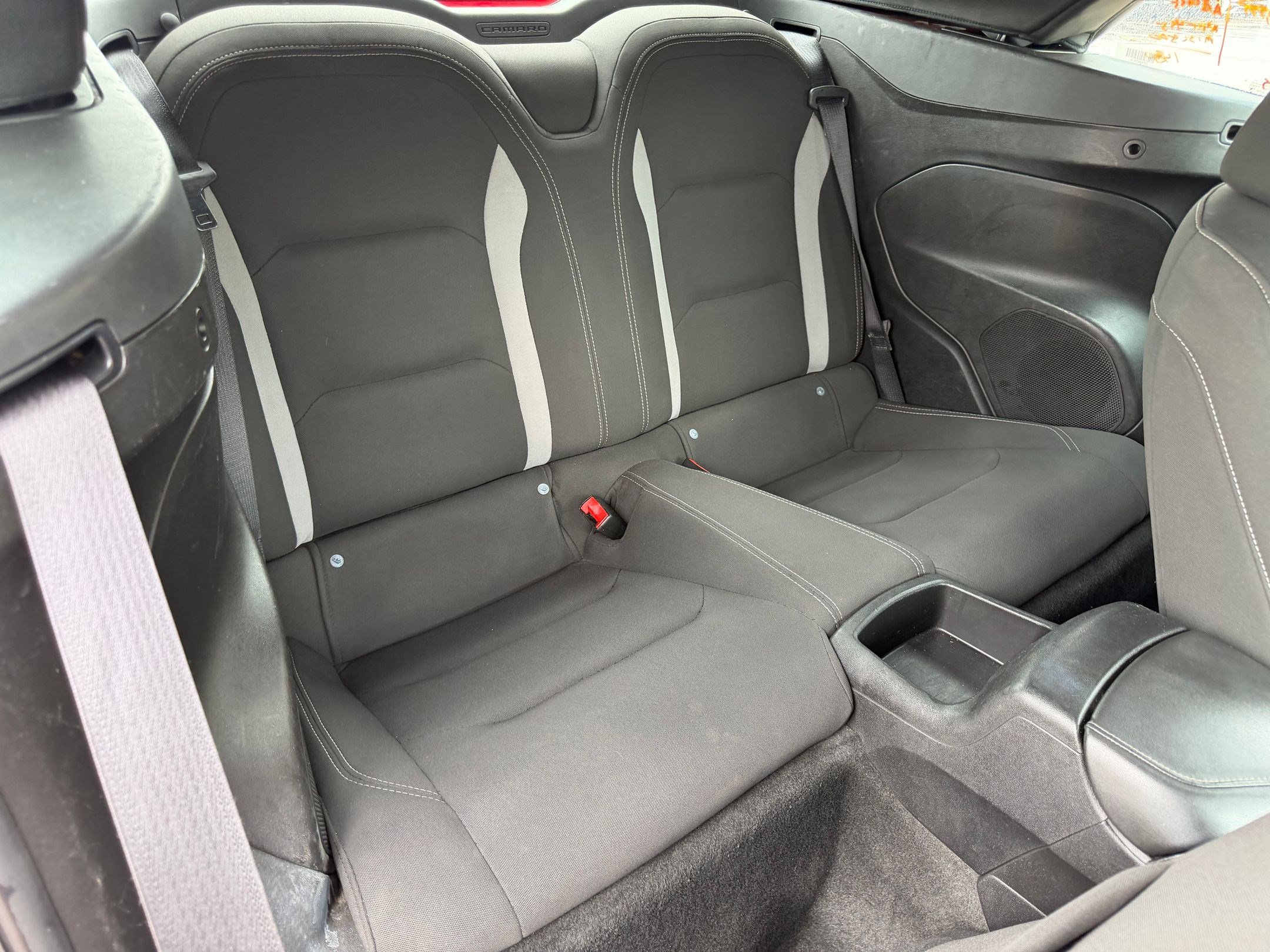 Used 2020 Chevrolet Camaro LT RWD image 28