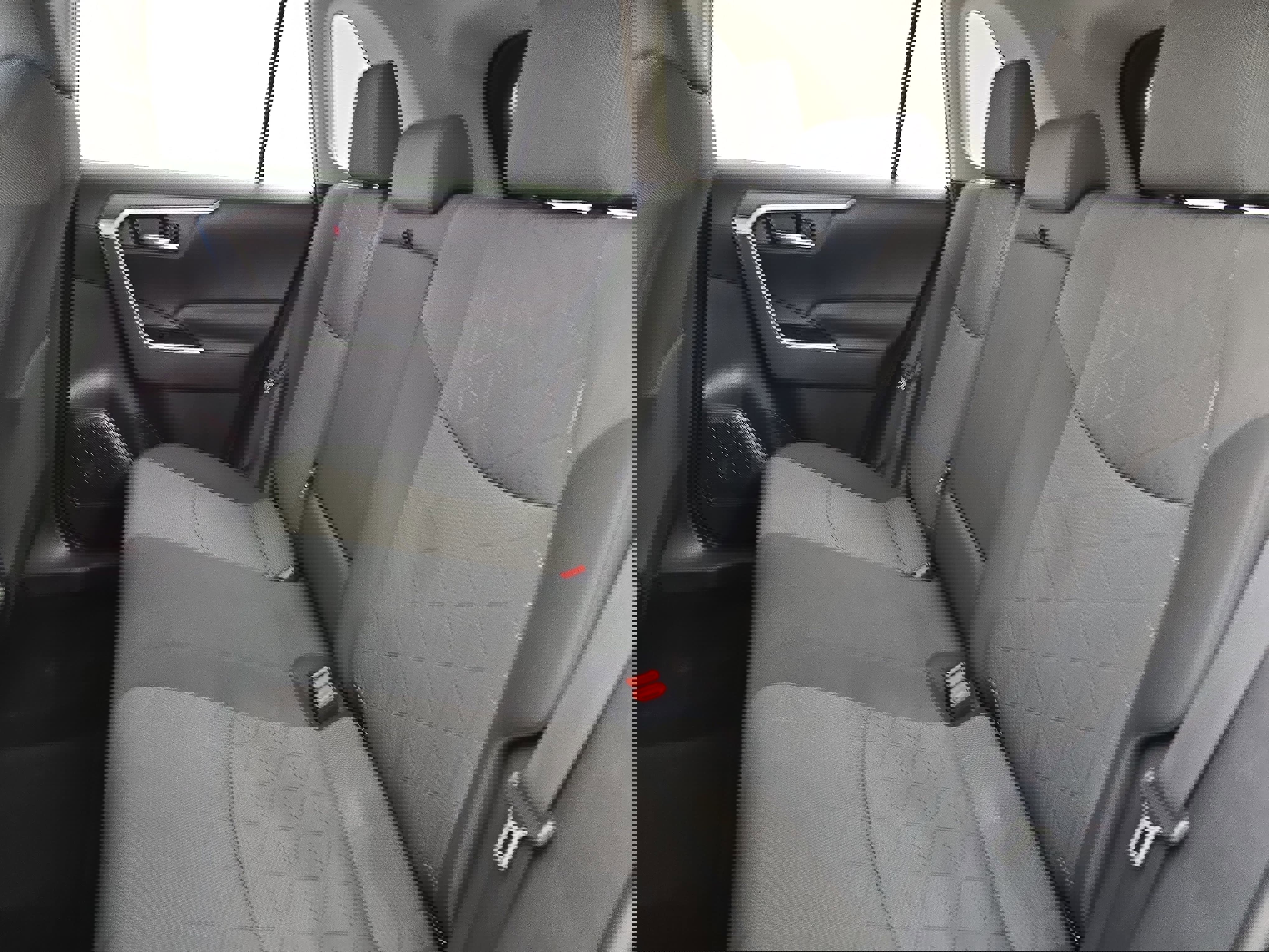 Used 2021 Toyota RAV4 XLE image 13