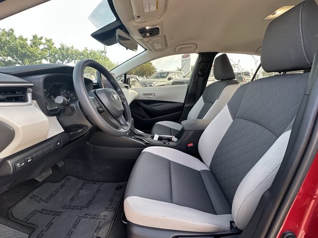 Certified 2025 Toyota Corolla LE FWD image 24