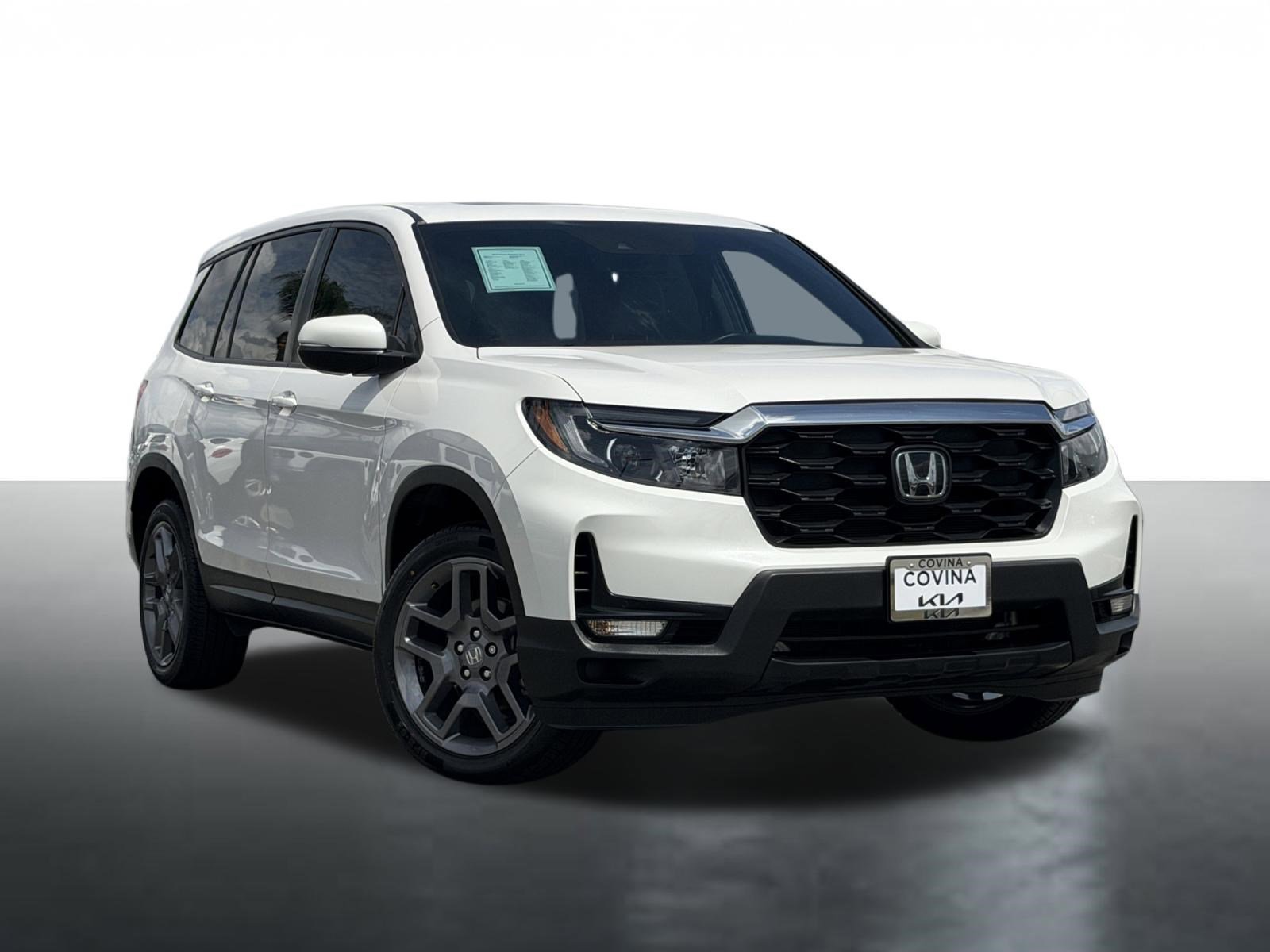 Used 2023 Honda Passport EX-L image 2