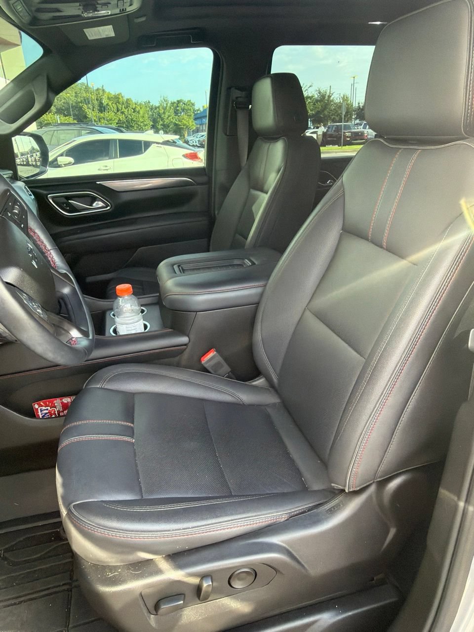 Used 2024 Chevrolet Tahoe RST w/ Luxury Package AWD/4WD image 4
