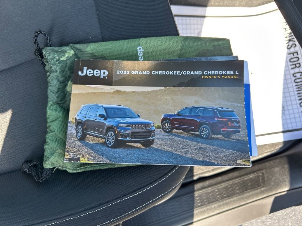 Used 2022 Jeep Grand Cherokee L Laredo w/ Luxury Tech Group I image 53