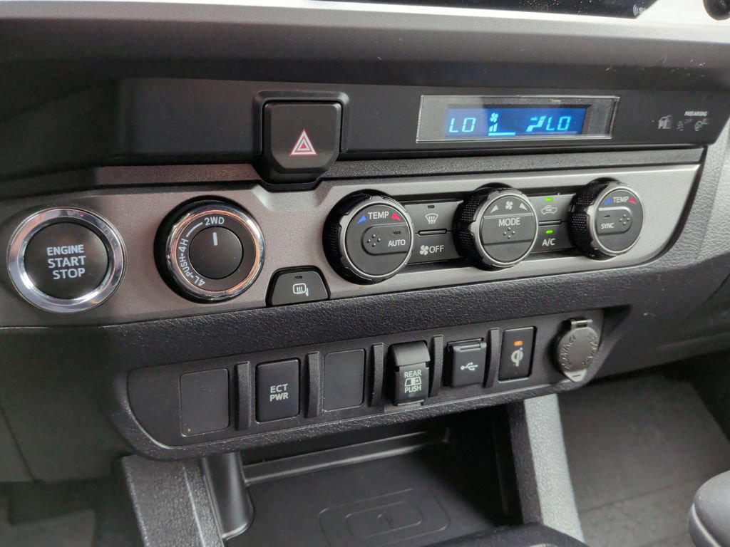 Used 2023 Toyota Tacoma TRD Sport AWD/4WD image 23