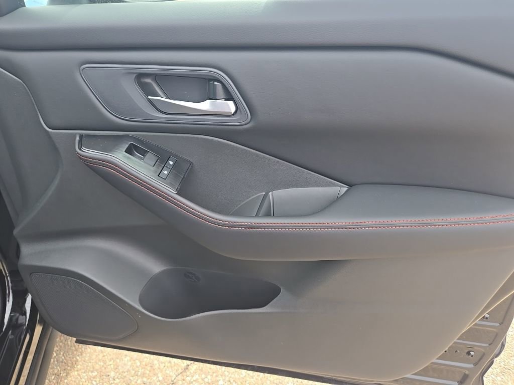 New 2026 Nissan Rogue SV image 27