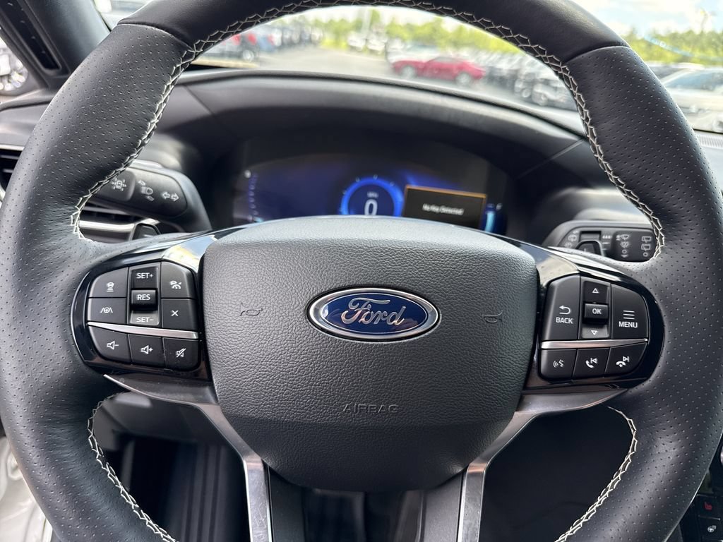 Used 2022 Ford Explorer ST w/ Equipment Group 401A AWD/4WD image 24