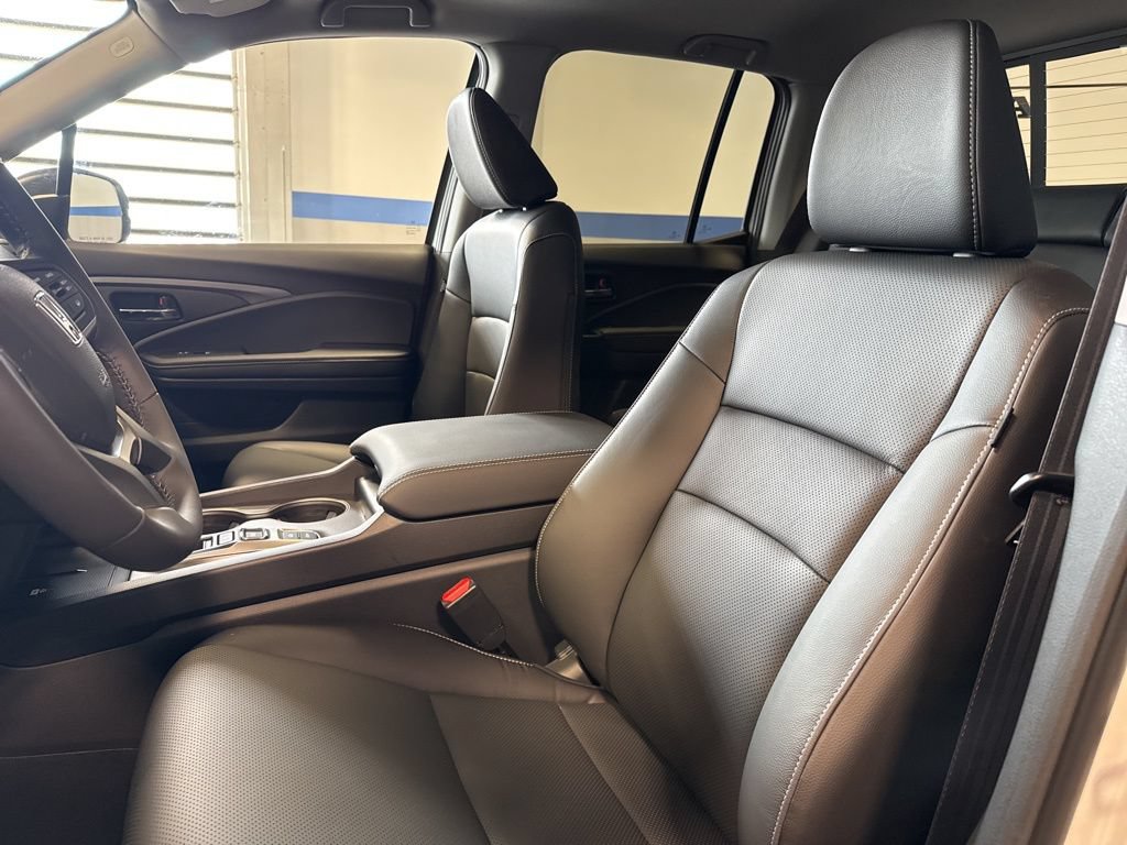 Certified 2025 Honda Ridgeline RTL image 19