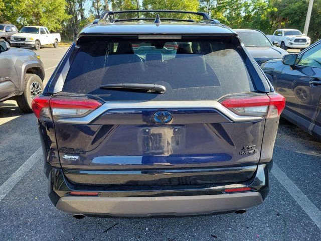 Certified 2020 Toyota RAV4 XSE w/ XSE Grade Weather Package AWD/4WD image 5
