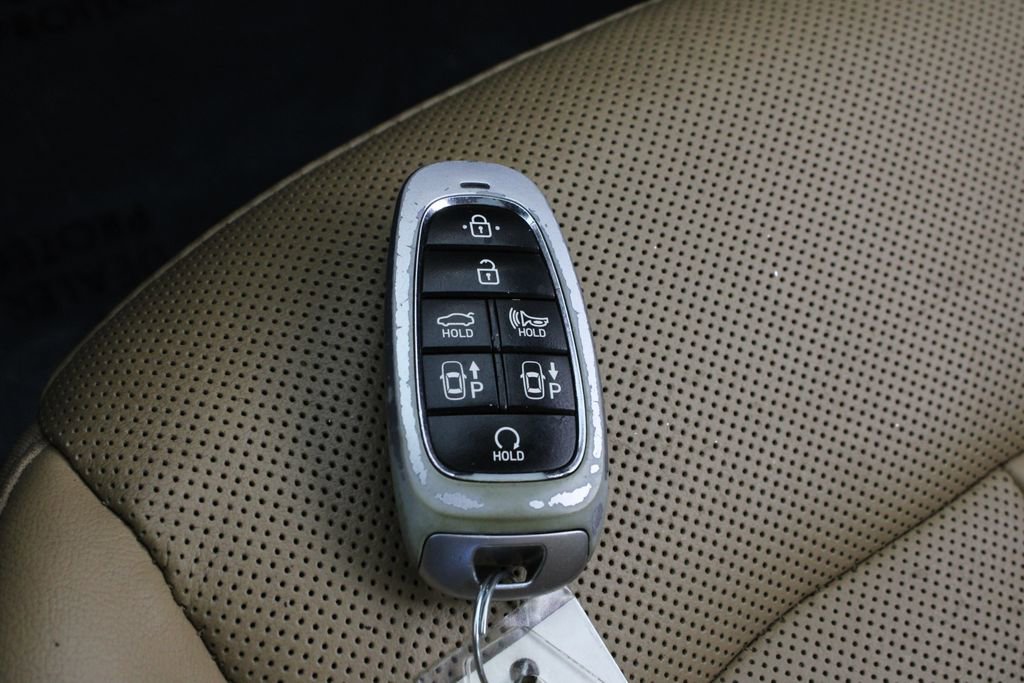 Used 2020 Hyundai Sonata Limited FWD image 31