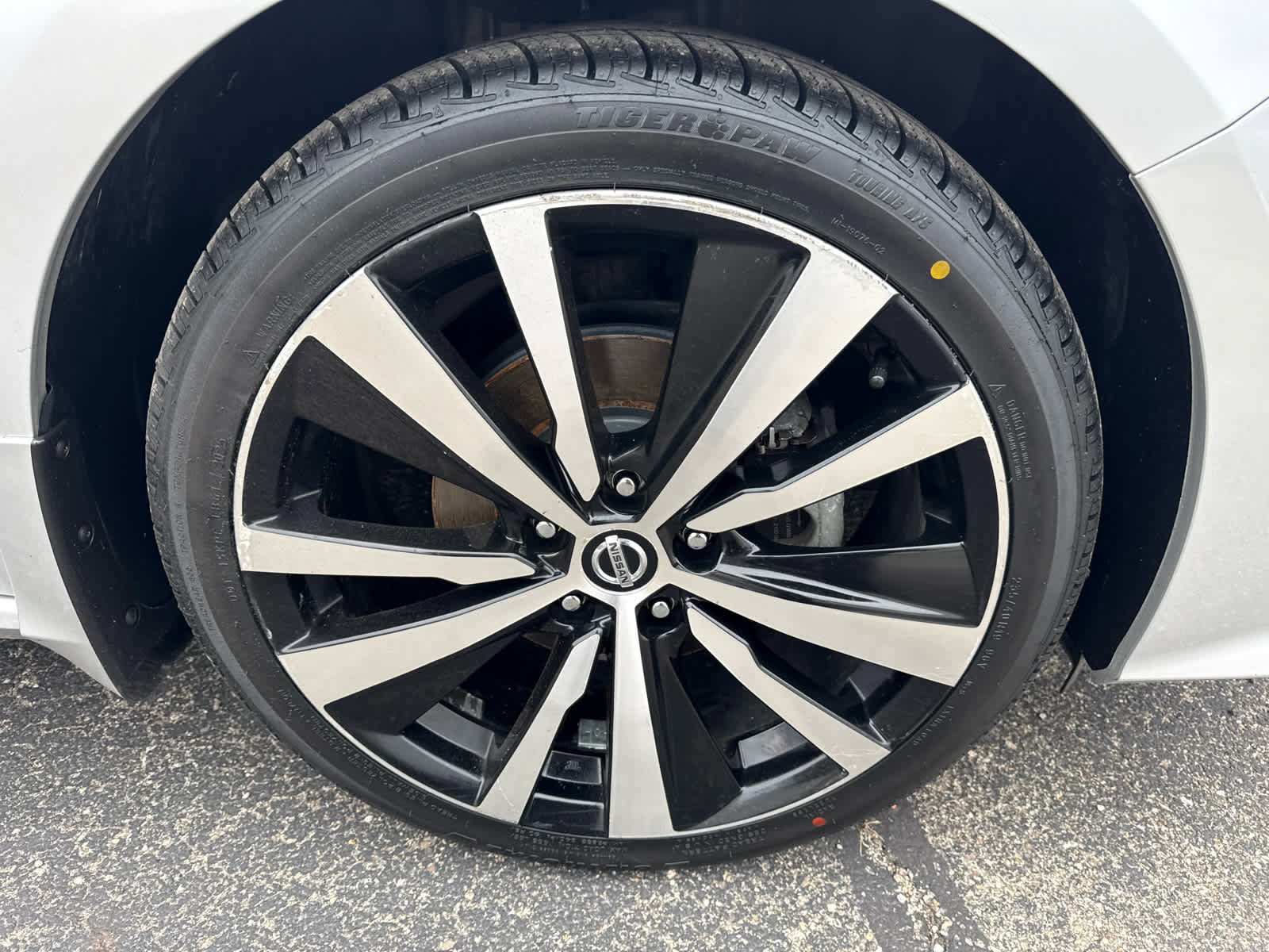 Used 2020 Nissan Altima 2.5 Platinum image 9