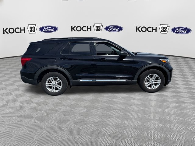 Used 2023 Ford Explorer XLT w/ Equipment Group 202A AWD/4WD image 9