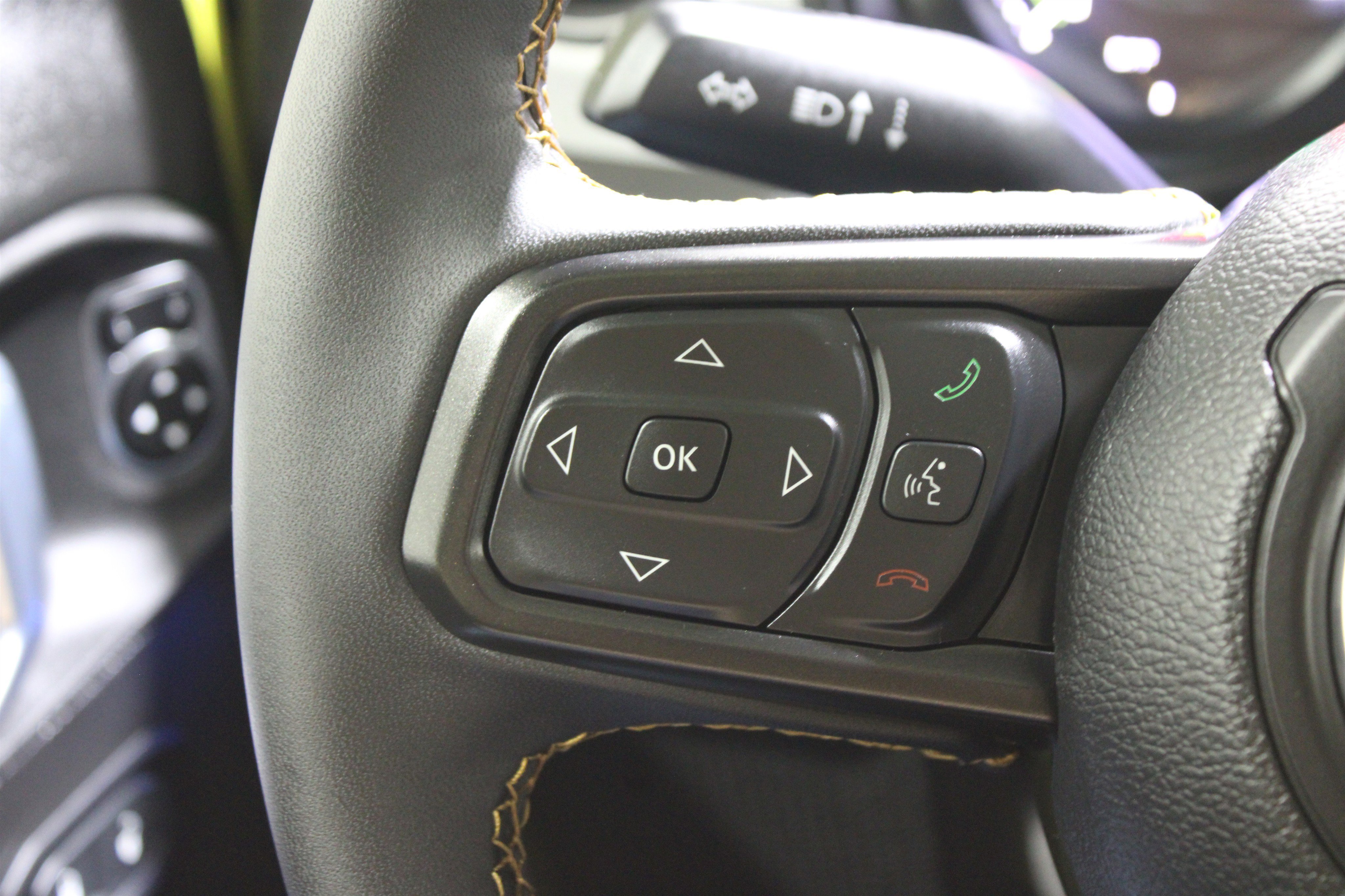 Used 2024 Jeep Wrangler Sport S w/ Dual Top Group image 10