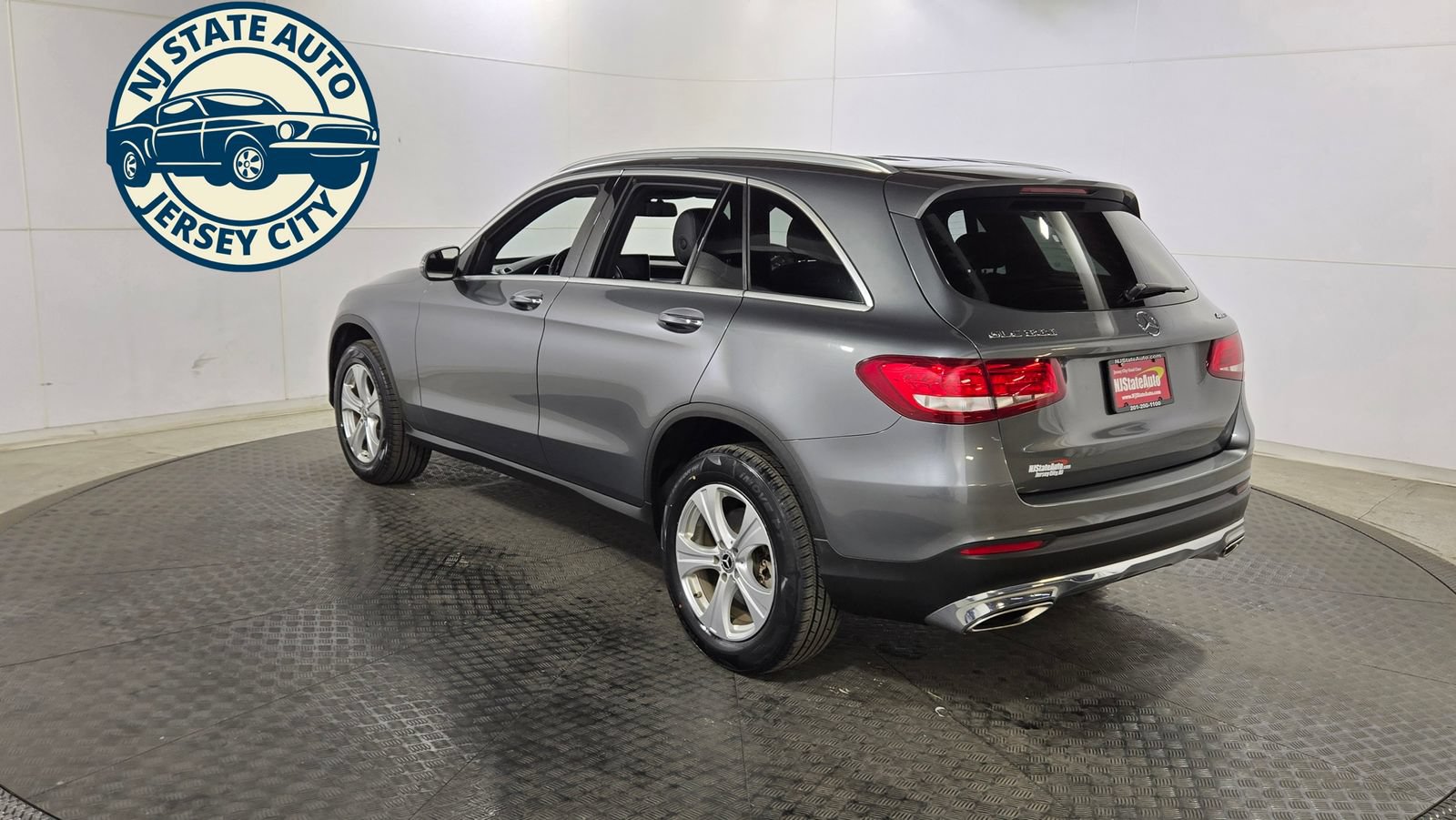 Used 2018 Mercedes-Benz GLC 300 4MATIC image 5