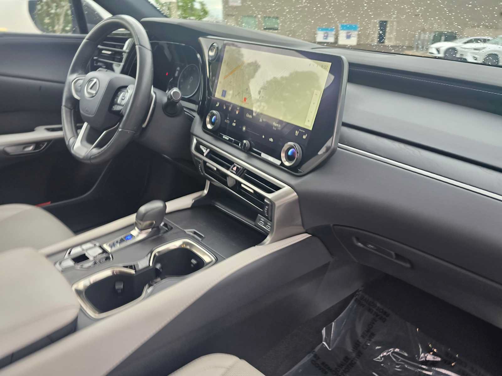Used 2023 Lexus RX 350 Premium w/ Accessory Package AWD/4WD image 12