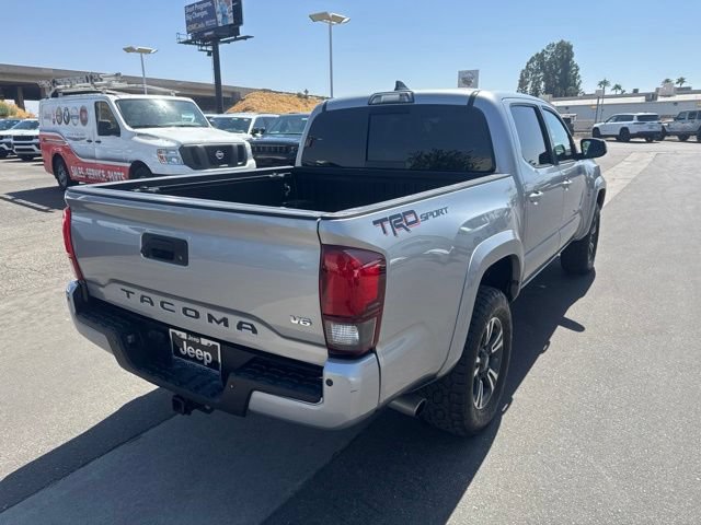 Used 2019 Toyota Tacoma TRD Sport w/ Technology Package RWD image 6