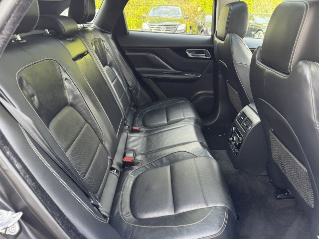 Used 2017 Jaguar F-PACE S image 23