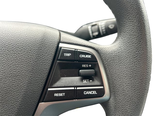 Used 2017 Hyundai Elantra SE FWD image 35