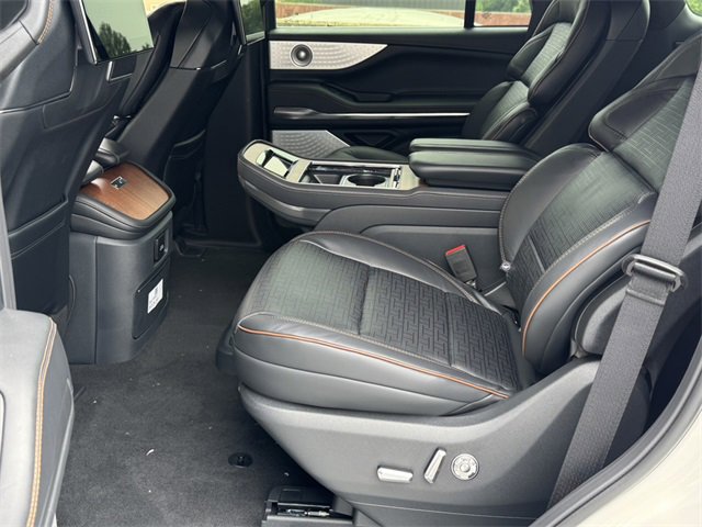 New 2025 Lincoln Navigator Black Label image 28