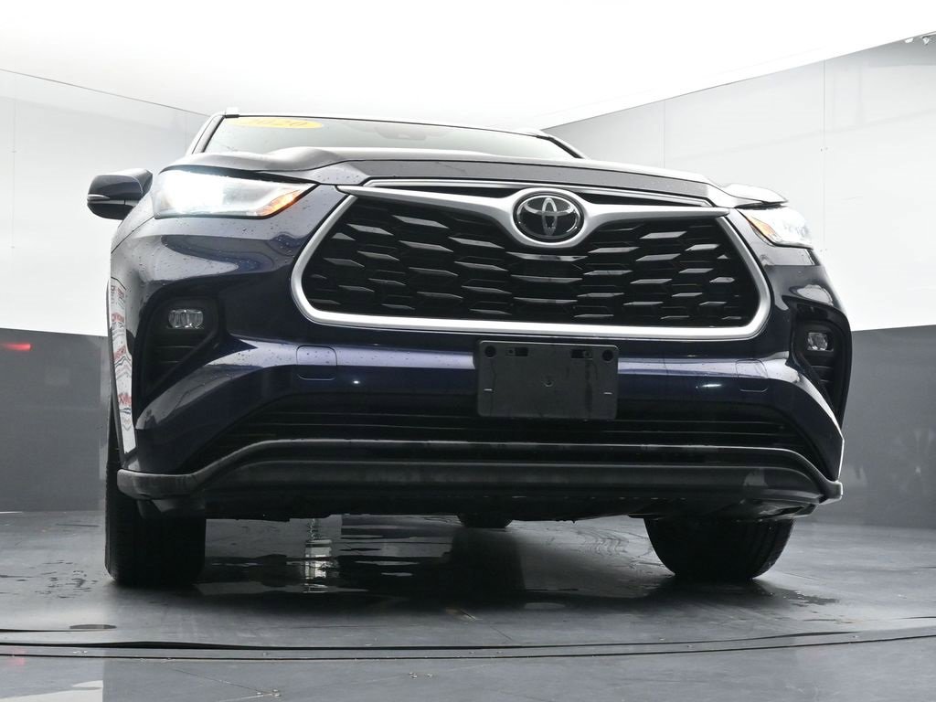 Used 2020 Toyota Highlander XLE image 36