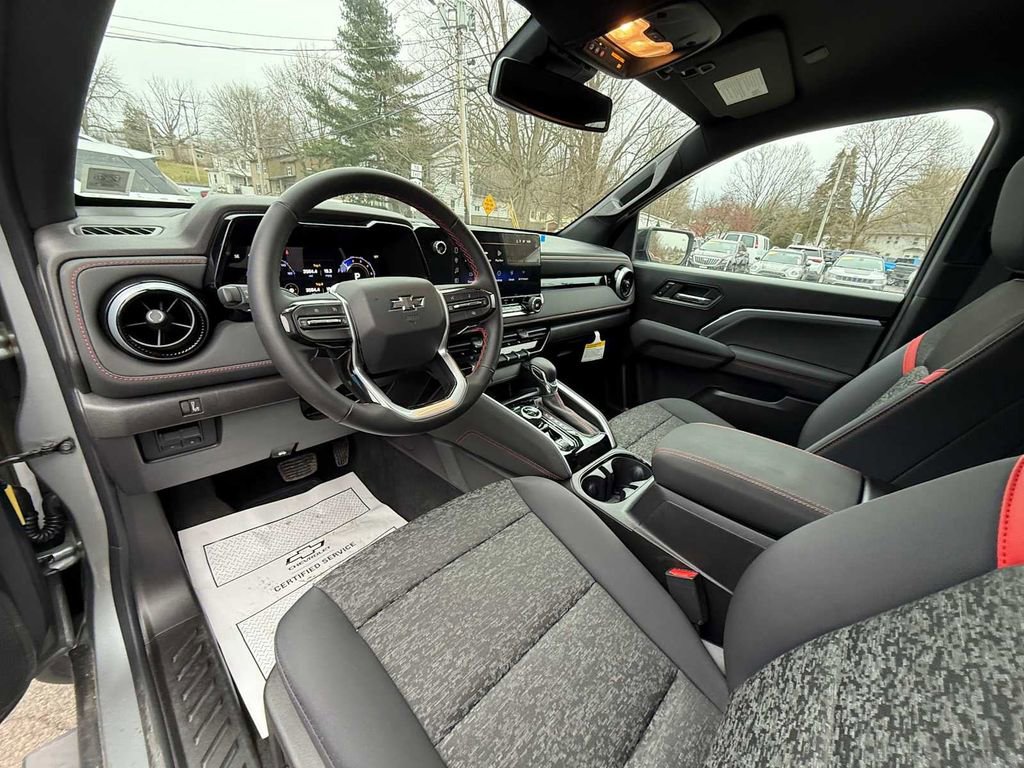 Used 2026 Chevrolet Colorado Z71 image 17