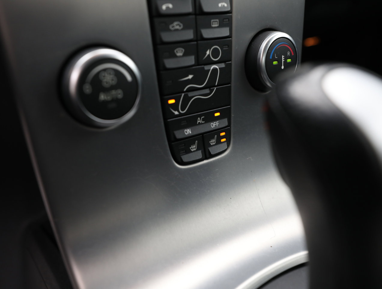 Used 2009 Volvo C70 T5 image 17