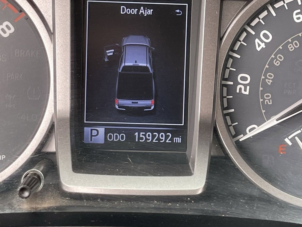 Used 2016 Toyota Tacoma SR5 w/ SR5 Appearance Package (SN) AWD/4WD image 31