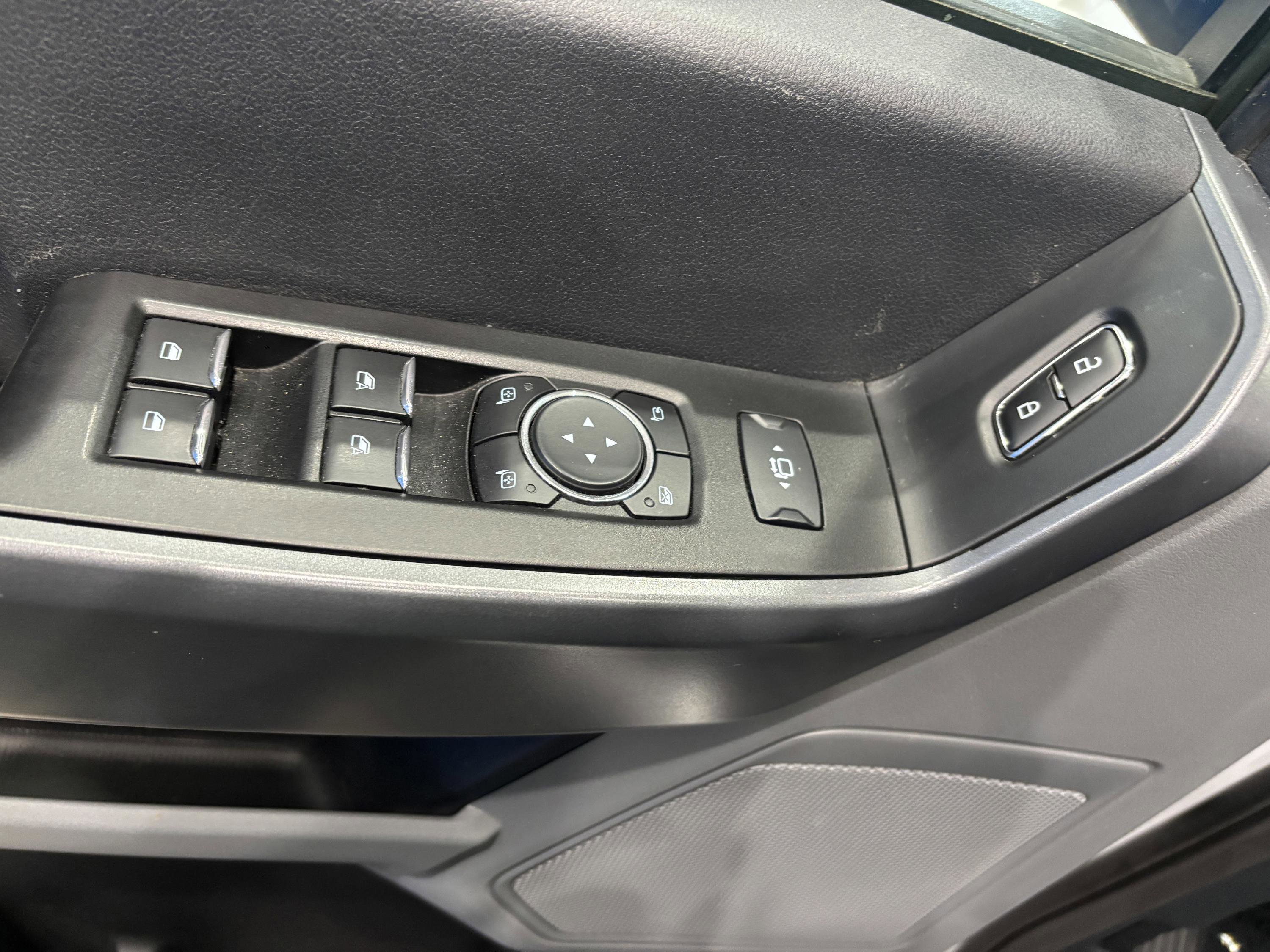 Certified 2023 Ford F250 XLT AWD/4WD image 12