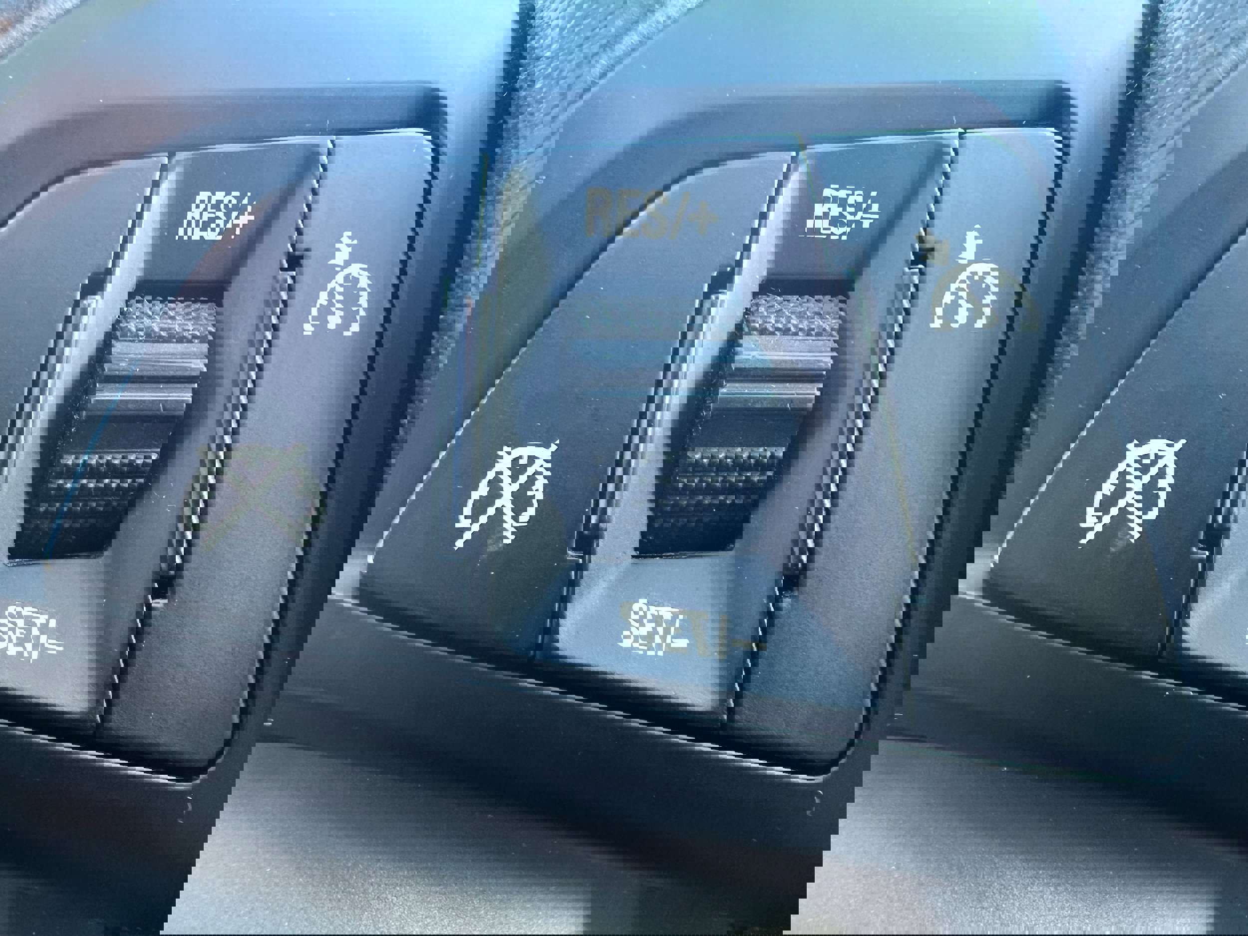 Used 2014 Chevrolet Cruze LT image 21