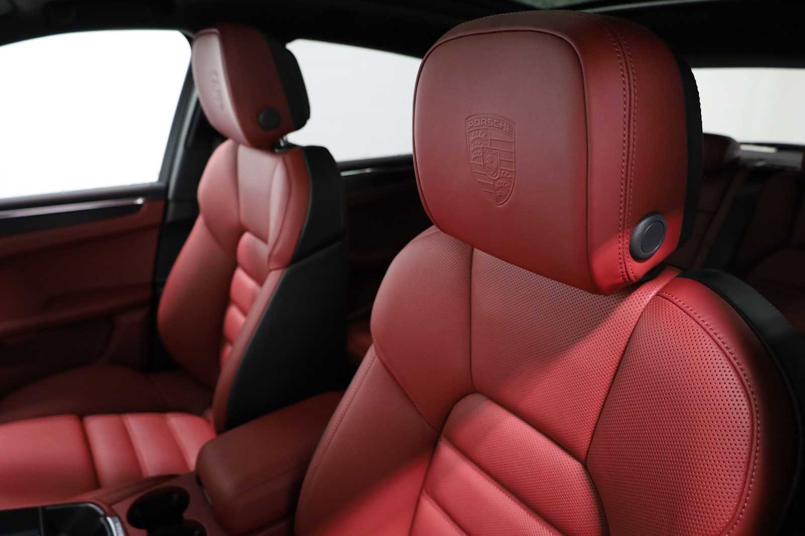 New 2026 Porsche Macan GTS image 19