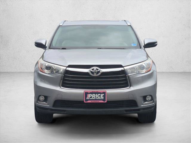Used 2016 Toyota Highlander Limited AWD/4WD image 2