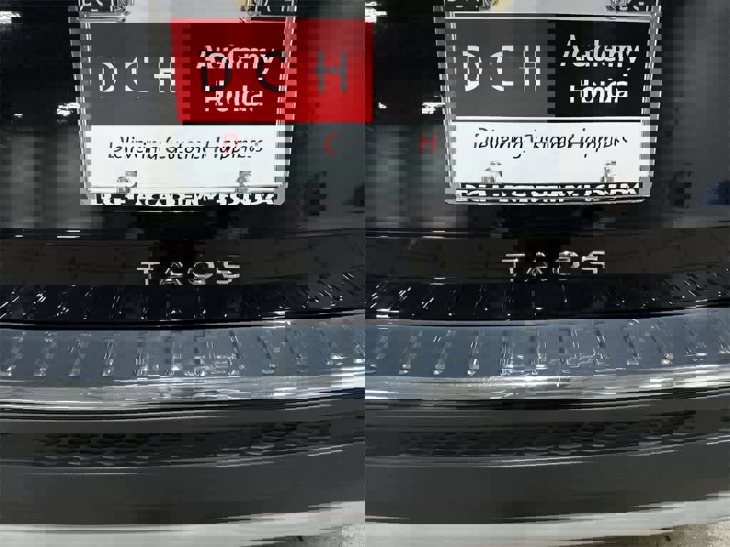 Used 2023 Volkswagen Taos SE w/ Panoramic Sunroof Package image 26