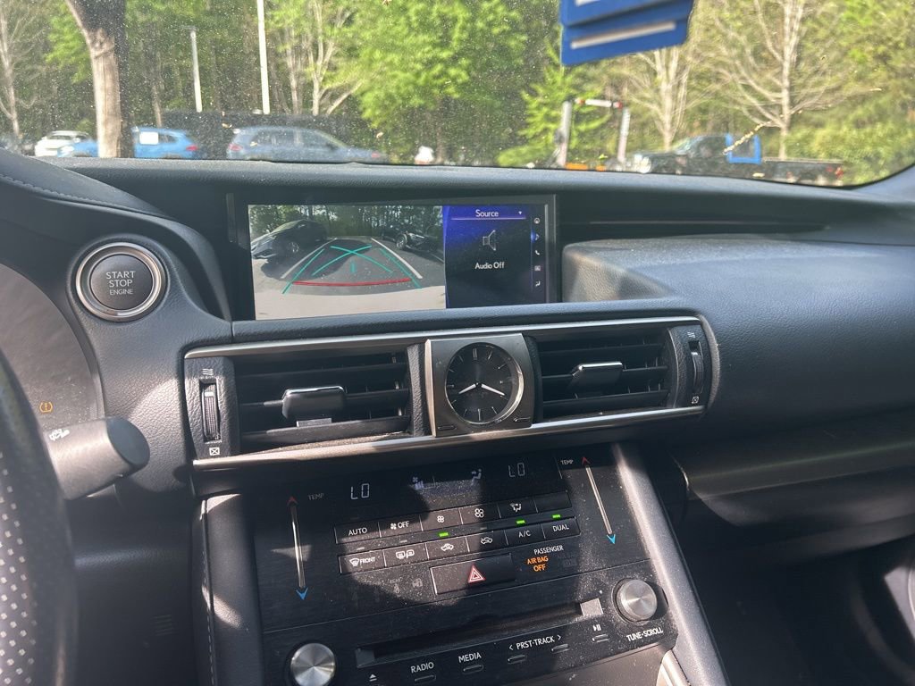 Used 2017 Lexus IS 200t image 3