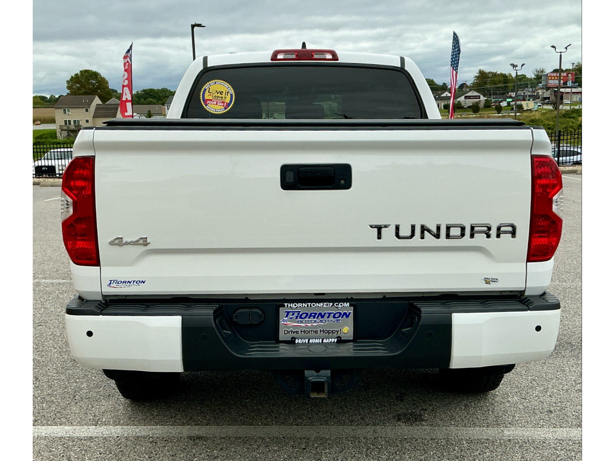 Used 2021 Toyota Tundra SR5 w/ Convenience Package AWD/4WD image 4