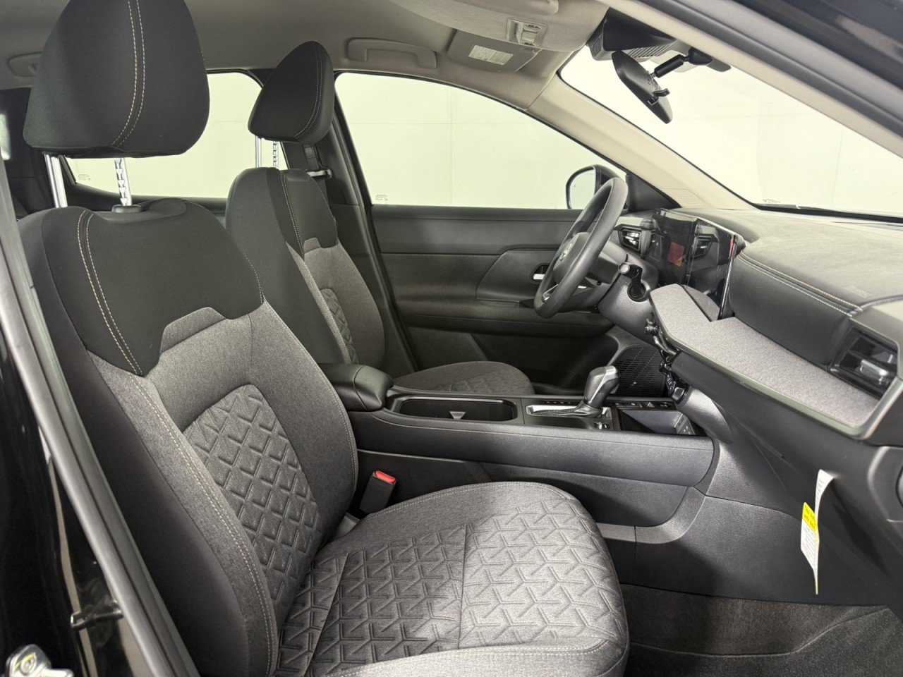 Used 2026 Nissan Kicks SV w/ Cold Weather Package FWD image 10
