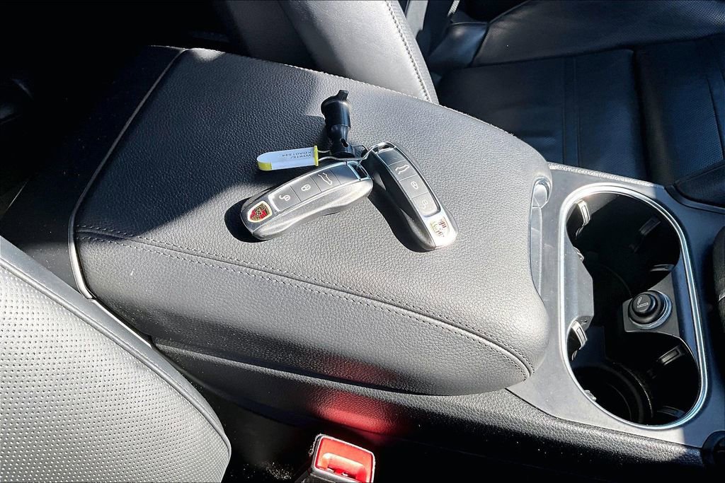 Used 2019 Porsche Cayenne image 15
